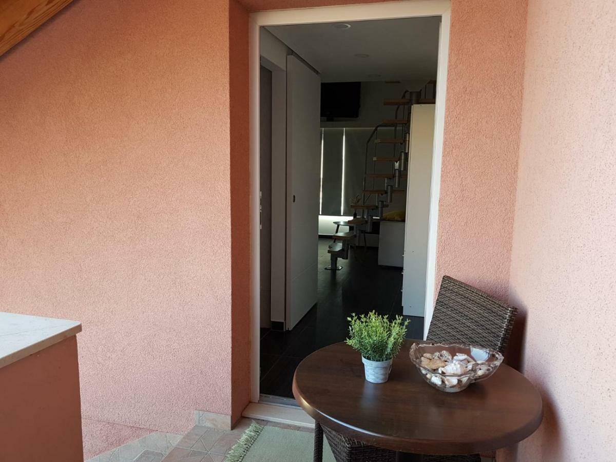 Apartman Elana Σίμπενικ Εξωτερικό φωτογραφία