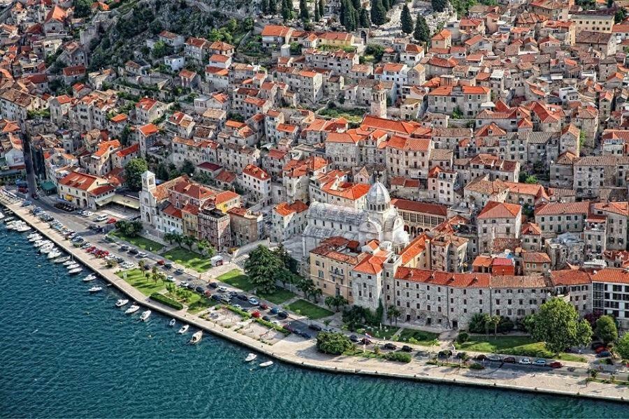 Apartman Elana Σίμπενικ Εξωτερικό φωτογραφία
